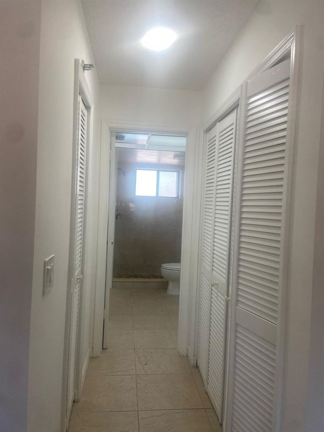 APT-205 - 4820 Lucerne Lakes Blvd W, Condo with 1 bedrooms, 2 bathrooms and null parking in Lake Worth FL | Image 7