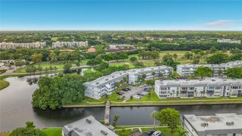 h208-8370 Sands Point Blvd, Tamarac, FL, 33321-3870 | Card Image