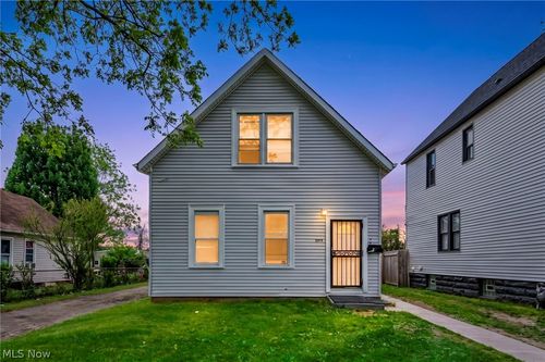 3214 W 61st St, Cleveland, OH, 44102-5614 | Card Image