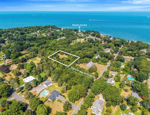 702 Cedar Dr, Southold, NY, 11971-2106 | Card Image