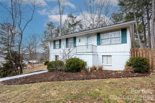 308 Melody Cir, Swannanoa, NC, 28778-2212 | Card Image