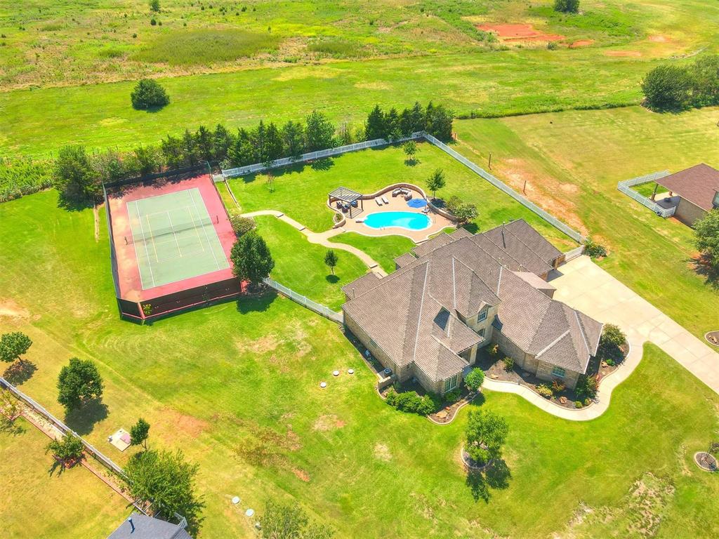Old Pond Rd, Edmond, OK 73012