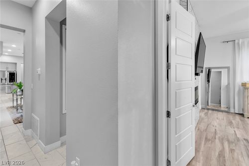 102-11250 Cactus Tower Avenue, Las Vegas, NV, 89135 | Card Image