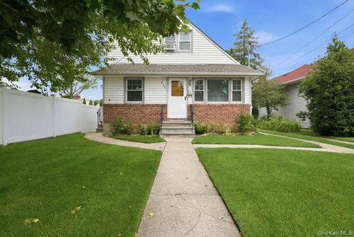 358 Langley Ave, W Hempstead, NY, 11552-2025 | Card Image