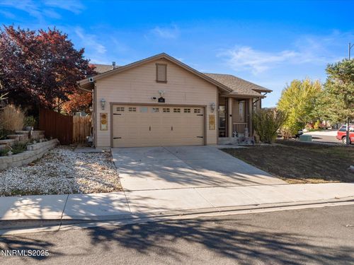 805 Sauvignon Dr, Reno, NV, 89506-2937 | Card Image