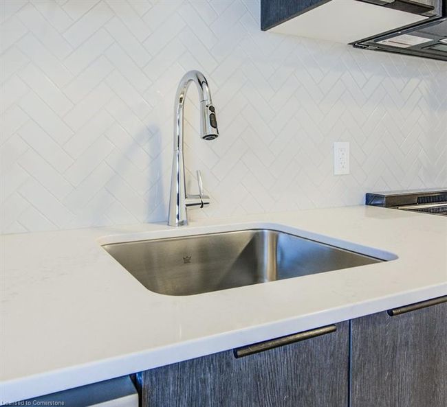 502 - 312 Erb St W, House attached with 2 bedrooms, 2 bathrooms and 1 parking in Waterloo ON | Image 14