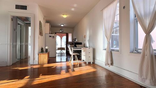 apt-10-756 Meridian Ave, Miami Beach, FL, 33139-6141 | Card Image