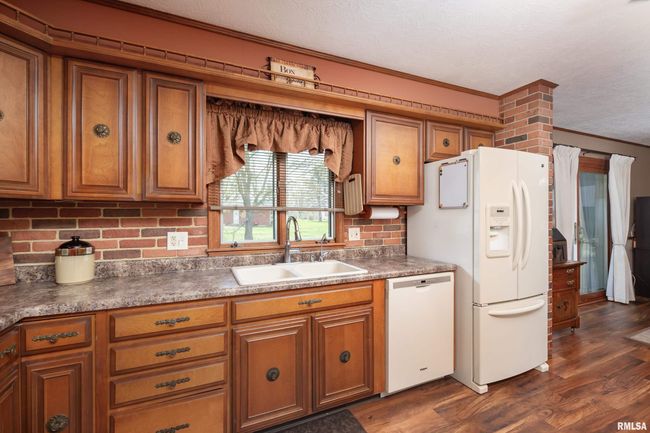 4902 106 Th Ave, House other with 3 bedrooms, 3 bathrooms and null parking in Milan IL | Image 27