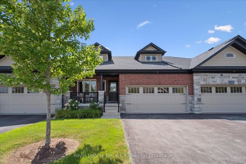 113 Aberdeen St, Fergus, ON, N1M0B8 | Card Image