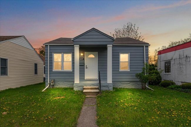 20040 E 8 Mile Rd, House other with 2 bedrooms, 1 bathrooms and null parking in Harper Woods MI | Image 13
