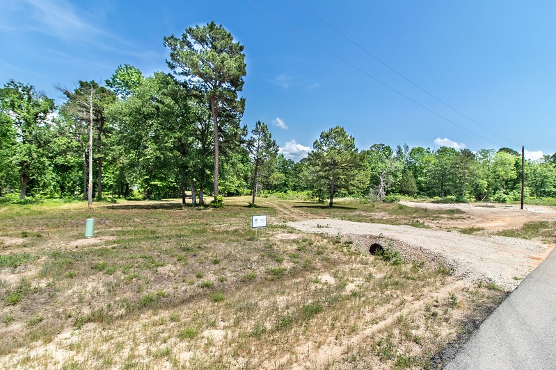 Land in Larue 3