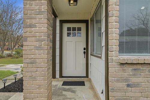 13823 Durwood St, San Antonio, TX, 78233-4917 | Card Image