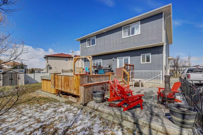 234 Canoe Square Sw, Home with 6 bedrooms, 4 bathrooms and 6 parking in Airdrie AB | Image 38