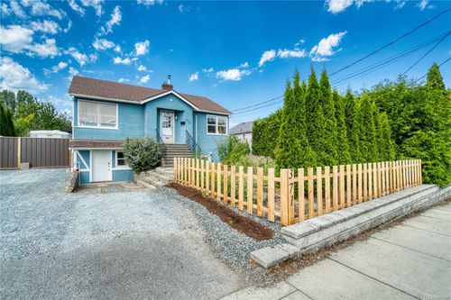 371 Bruce Ave, Nanaimo, BC, V9R3Y2 | Card Image