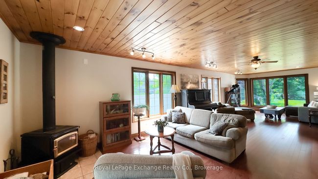 46 Bell Dr, House other with 5 bedrooms, 2 bathrooms and 4 parking in Kincardine ON | Image 9