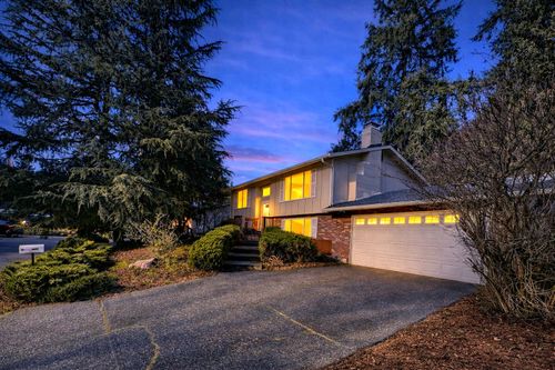 7910 Husky Way Se, Olympia, WA, 98503-1636 | Card Image