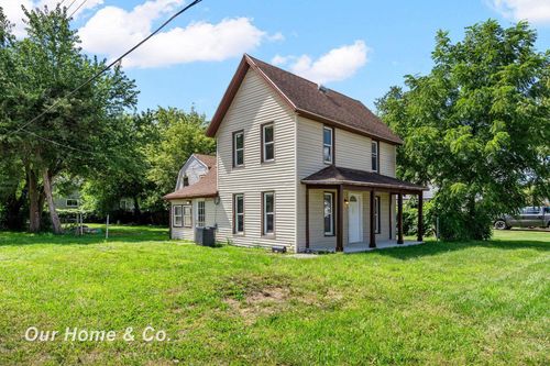 36505 Bismark Rd, New Boston, MI, 48164-9645 | Card Image