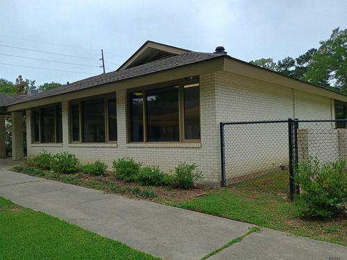 2021 Tara Blvd, Baton Rouge, LA, 70806-8545 | Card Image