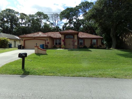 310 Seahorse Cir Se, PALM BAY, FL, 32909-8535 | Card Image