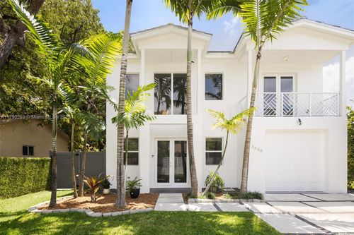 3648 Oak Ave, Coconut Grove, FL, 33133-4908 | Card Image