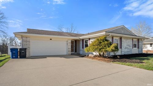 2846 Hillside Dr, Bedford, IN, 47421-5233 | Card Image