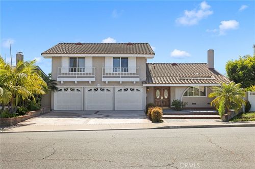16653 Mount Cachuma Cir, Fountain Valley, CA, 92708-2432 | Card Image