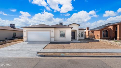 325 Sand Gate Dr, Horizon City, TX, 79928-5567 | Card Image