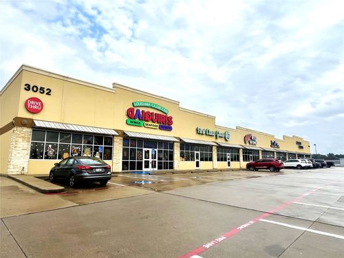 3052 N Eastman Rd, Longview, TX, 75605-5005 | Card Image