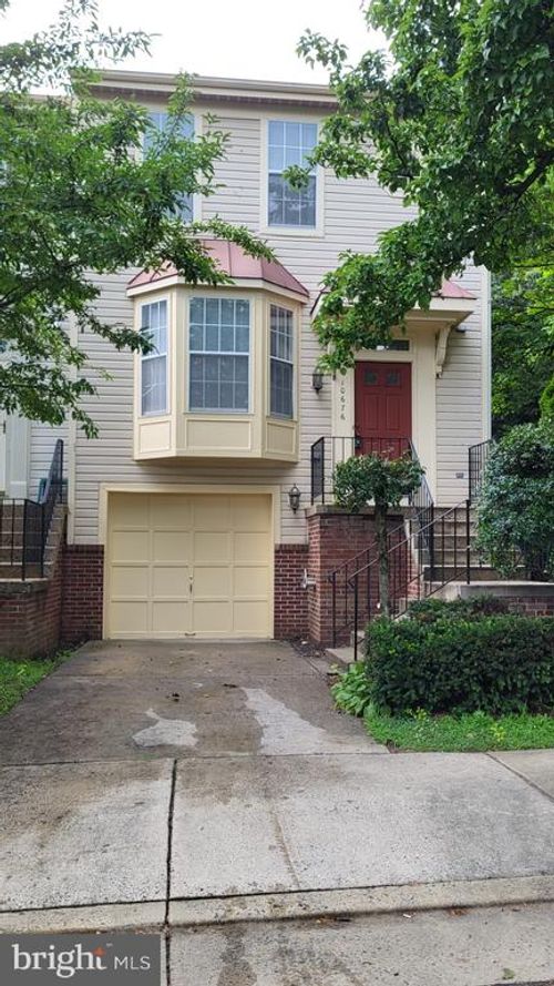 10676 Winfield Loop, MANASSAS, VA, 20109-8231 | Card Image
