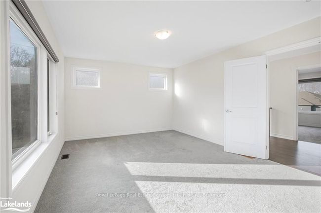 2 Beatrice Dr, House other with 3 bedrooms, 3 bathrooms and 2 parking in Wasaga Beach ON | Image 13