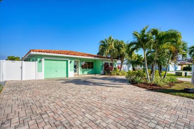 17347 Kennedy Drive, House other with 2 bedrooms, 2 bathrooms and null parking in North Redington Beach FL | Image 2