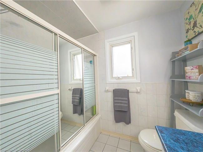 19 - 18 Barry St, Townhouse with 3 bedrooms, 2 bathrooms and 1 parking in Saint Catharines ON | Image 19