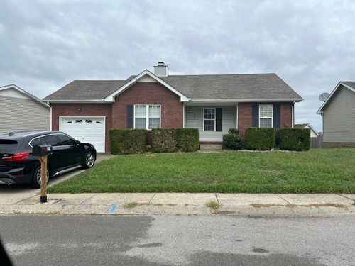 221 Grassmire Dr, Clarksville, TN, 37042-1409 | Card Image
