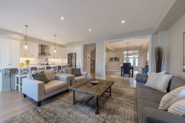 41 St Augustine Dr, House other with 4 bedrooms, 3 bathrooms and 2 parking in Whitby ON | Image 9
