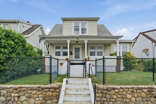 217 8th Ave, Paterson, NJ, 07514-2201 | Card Image