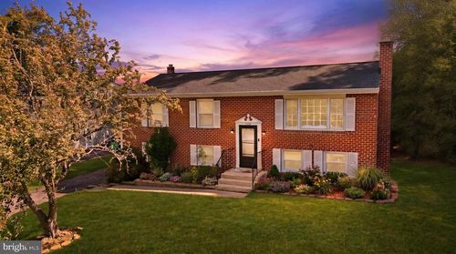5210 W Boniwood Turn, CLINTON, MD, 20735-4146 | Card Image