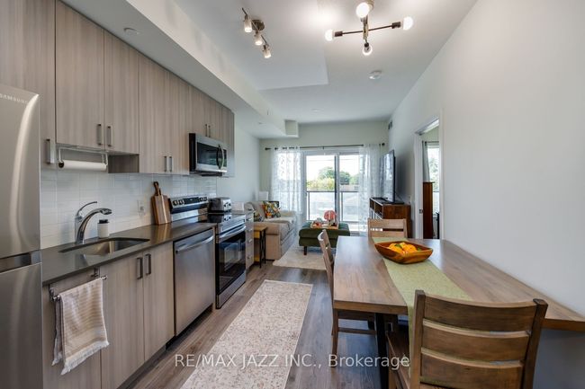 315 - 1480 Bayly St, Condo with 2 bedrooms, 1 bathrooms and 1 parking in Pickering ON | Image 7