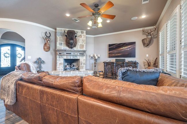 7113 E County Road 114, House other with 4 bedrooms, 4 bathrooms and 3 parking in Midland TX | Image 13