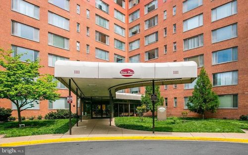 329-1111 Arlington Blvd, ARLINGTON, VA, 22209-3203 | Card Image