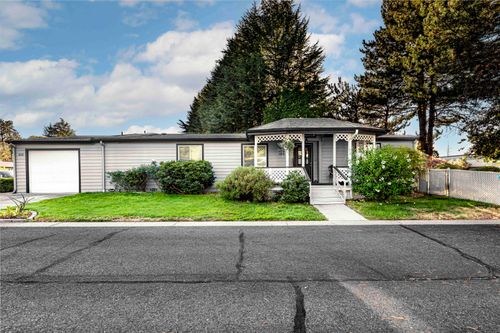 1010 Hemlock Ln, Grants Pass, OR, 97527-5789 | Card Image