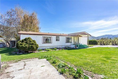 1096 Highway 7, Tonasket, WA, 98855-9260 | Card Image