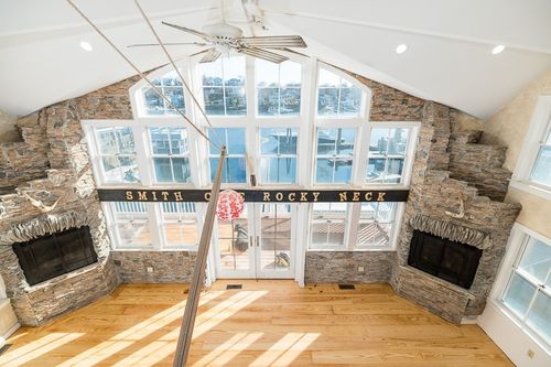 2-73 Rocky Neck Ave, Gloucester, MA, 01930-4179 | Card Image