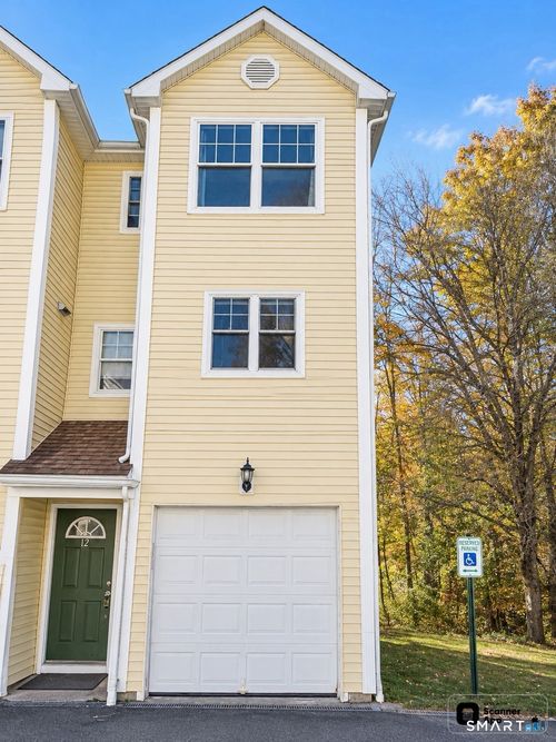 12-527 W Thames St, Norwich, CT, 06360-7156 | Card Image