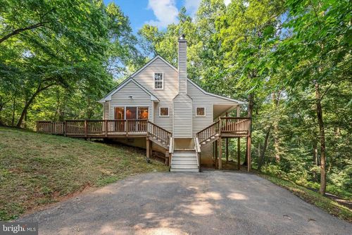 175 Easy Hollow Rd, FRONT ROYAL, VA, 22630-6829 | Card Image