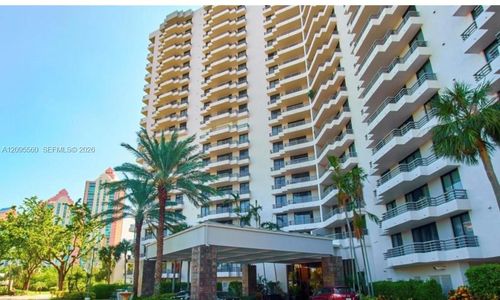 606-3300 Ne 191st St, Aventura, FL, 33180-2442 | Card Image