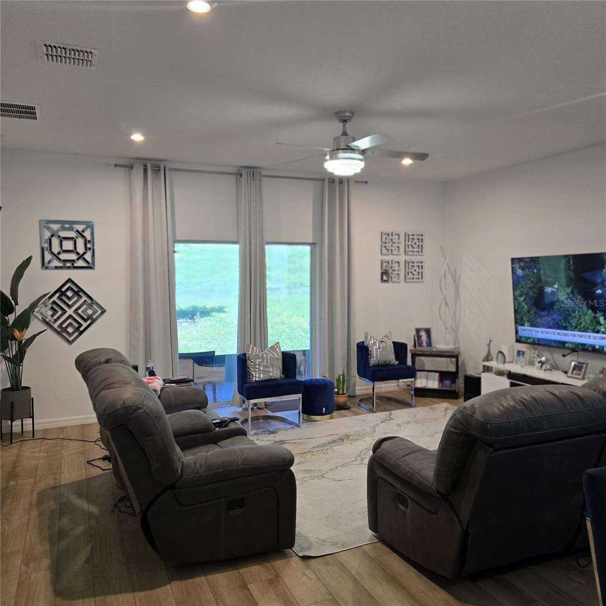 Residential Lease in SORRENTO 4
