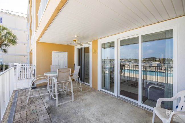 Balcony | Image 10