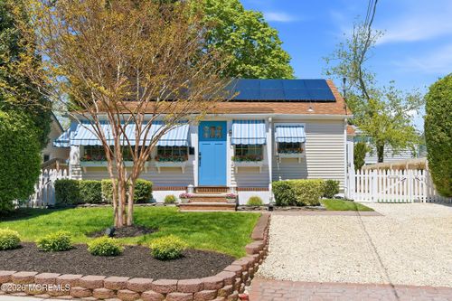 594 Princeton Ave, Brick, NJ, 08724-4867 | Card Image