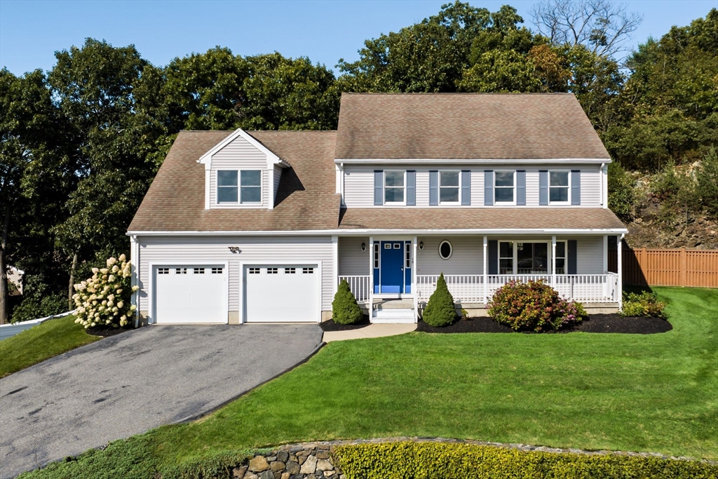 Mawn Dr, Woburn, MA 01801