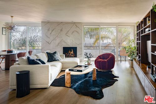 apt-12-8401 Fountain Ave, West Hollywood, CA, 90069-2573 | Card Image